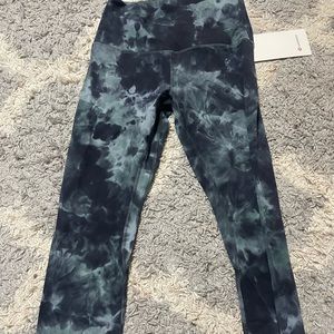 Brand new lululemon leggings with tags